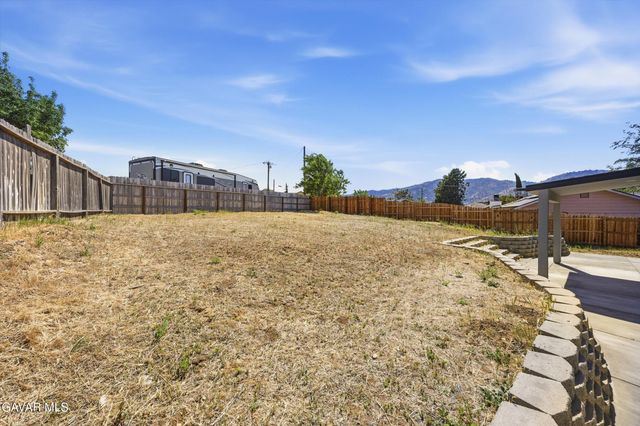 20112 Clubview Drive, Tehachapi, CA 93561