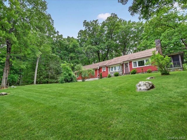 33 Willow Trail Court, Carmel, NY 10512