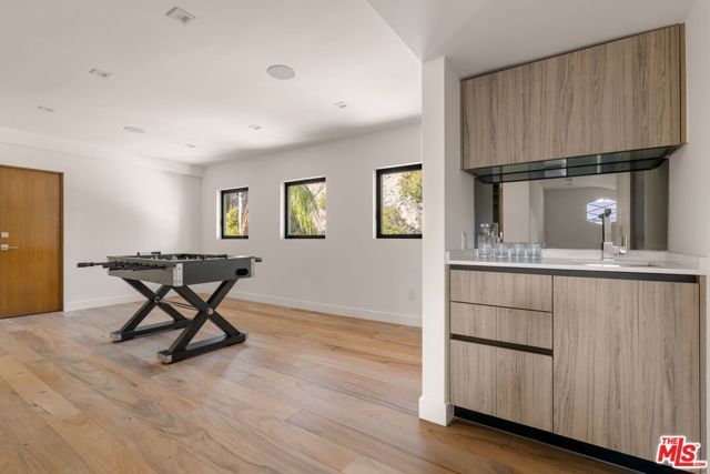 9108 Alanda Place, Beverly Hills, CA 90210