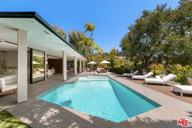 9108 Alanda Place, Beverly Hills, CA 90210