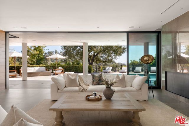 9108 Alanda Place, Beverly Hills, CA 90210