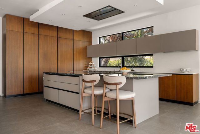9108 Alanda Place, Beverly Hills, CA 90210