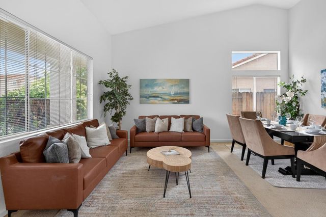 9028 Willowberry Way, Elk Grove, CA 95758