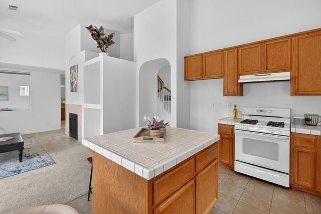 9028 Willowberry Way, Elk Grove, CA 95758