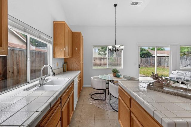 9028 Willowberry Way, Elk Grove, CA 95758