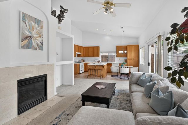 9028 Willowberry Way, Elk Grove, CA 95758