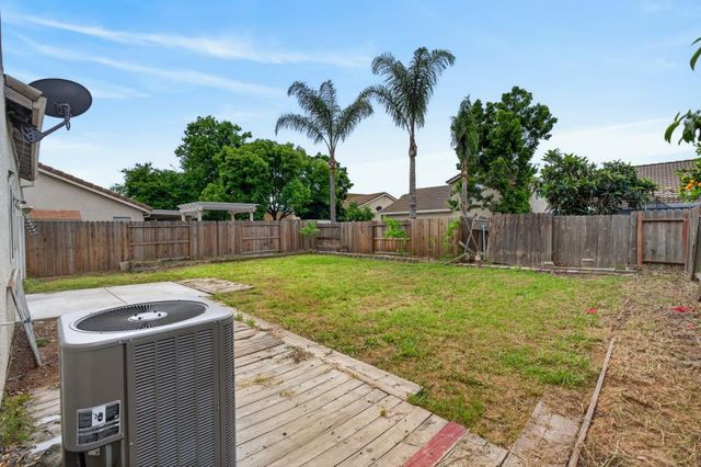 9028 Willowberry Way, Elk Grove, CA 95758