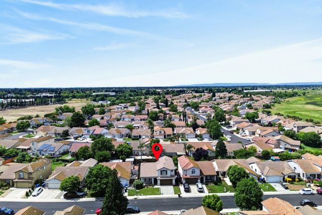 9028 Willowberry Way, Elk Grove, CA 95758