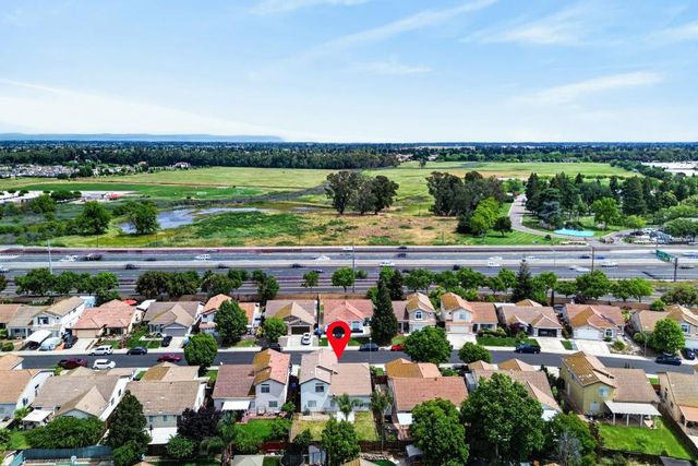 9028 Willowberry Way, Elk Grove, CA 95758