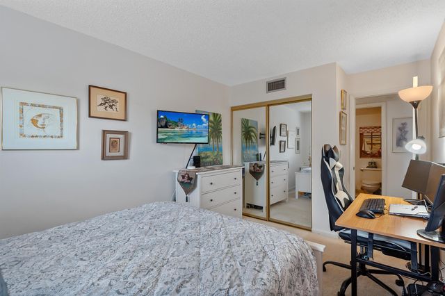 4980 E Sabal Palm Boulevard 226, Tamarac, FL 33319