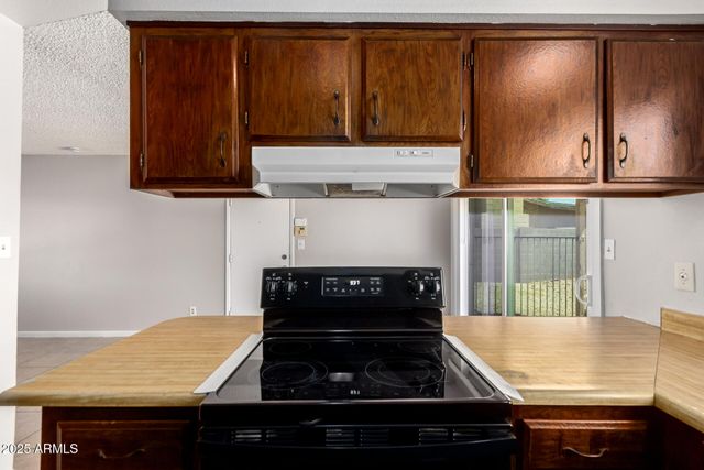 17629 N 8th Avenue, Phoenix, AZ 85023