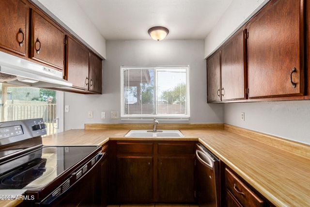 17629 N 8th Avenue, Phoenix, AZ 85023