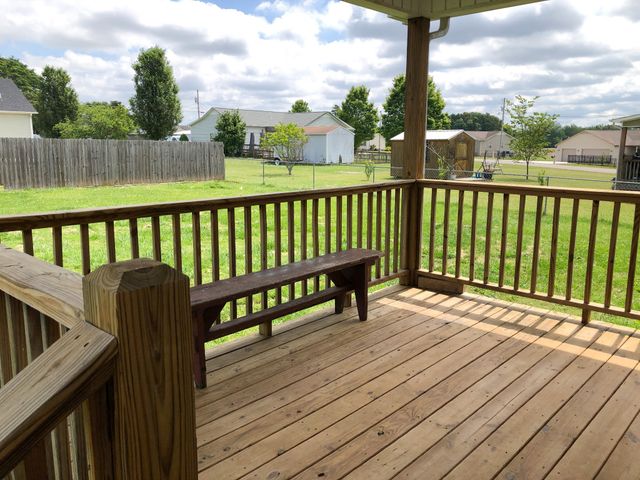 171 Raspberry Dr, Winchester, TN 37398