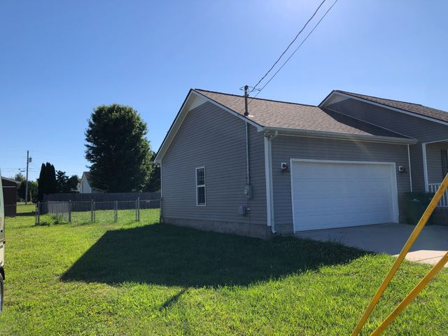 171 Raspberry Dr, Winchester, TN 37398