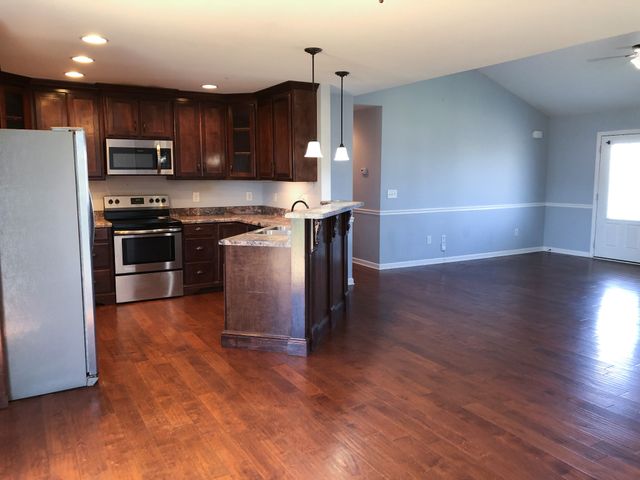 171 Raspberry Dr, Winchester, TN 37398