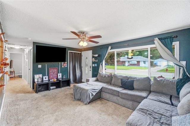5641 Shady Oak Street, Huber Heights, OH 45424