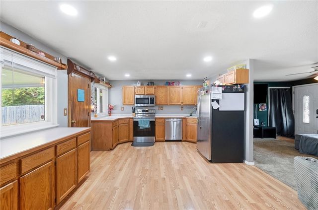 5641 Shady Oak Street, Huber Heights, OH 45424