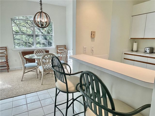1460 Winding Oaks Circle W 104, Vero Beach, FL 32963