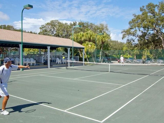 1460 Winding Oaks Circle W 104, Vero Beach, FL 32963