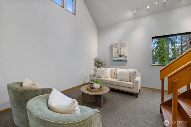 6897 Helena Street, Clinton, WA 98236