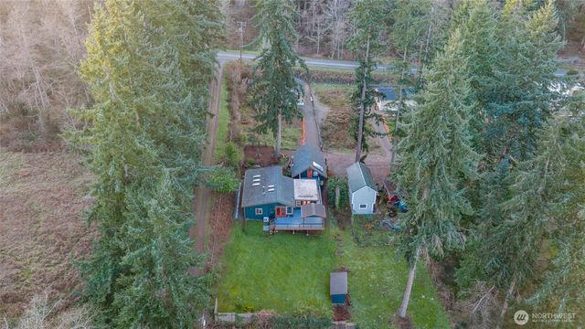 6897 Helena Street, Clinton, WA 98236