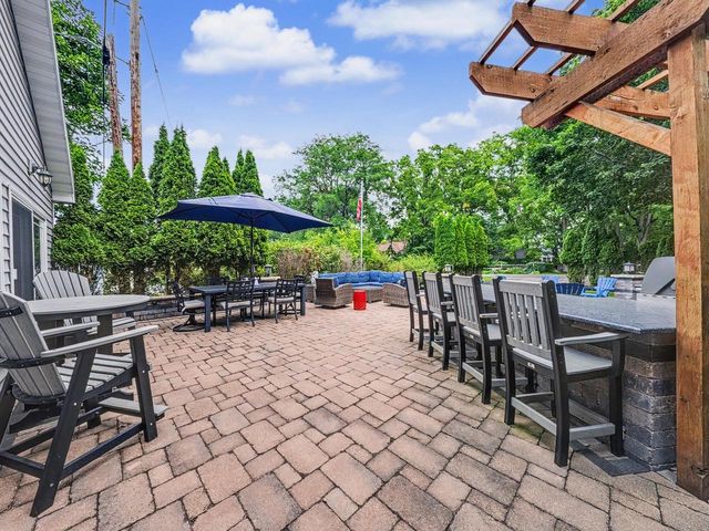 N2446 Knollwood DRIVE, Lake Geneva, WI 53147