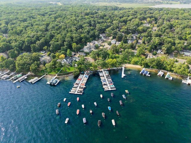 N2446 Knollwood DRIVE, Lake Geneva, WI 53147