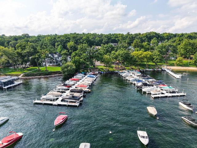 N2446 Knollwood DRIVE, Lake Geneva, WI 53147