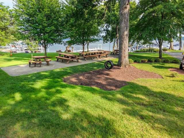 N2446 Knollwood DRIVE, Lake Geneva, WI 53147