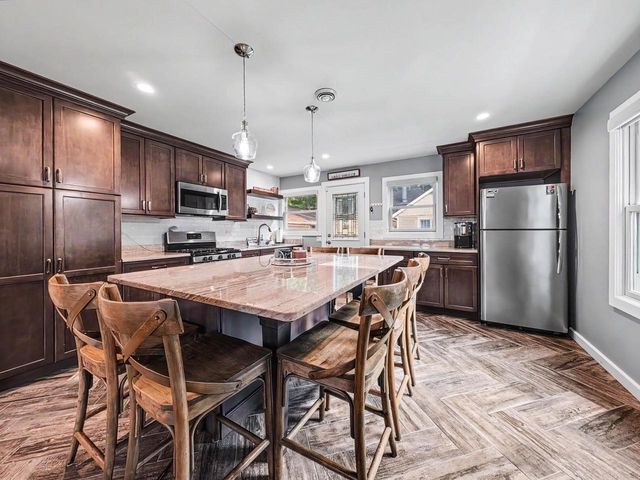 N2446 Knollwood DRIVE, Lake Geneva, WI 53147