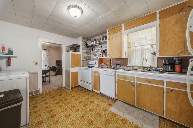 2112 Cleveland Street, Eau Claire, WI 54703