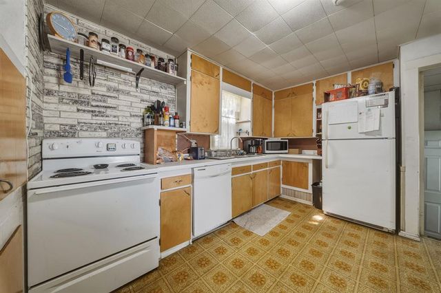 2112 Cleveland Street, Eau Claire, WI 54703