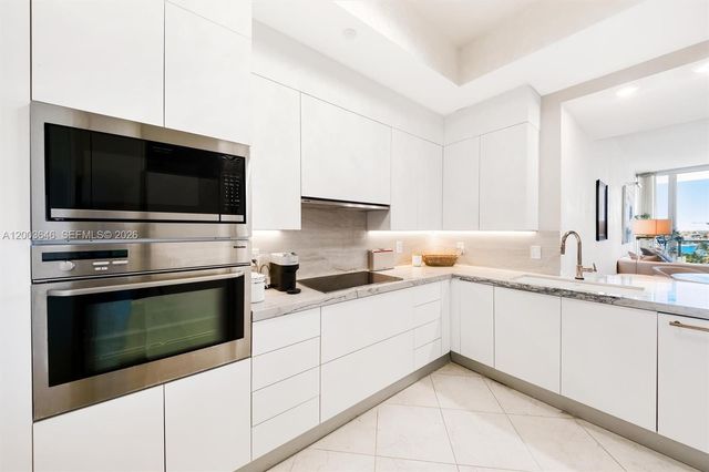 100 S Pointe Dr 702, Miami Beach, FL 33139