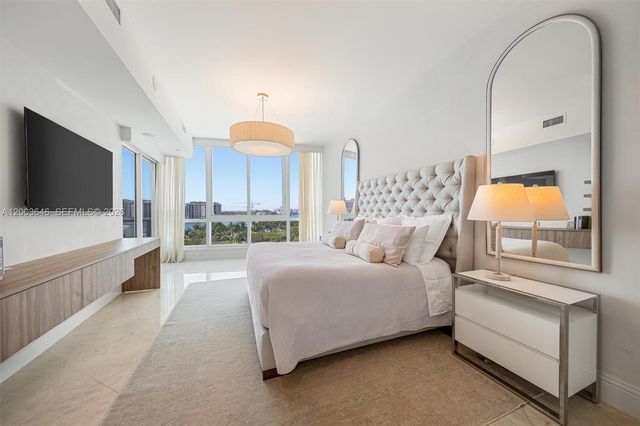 100 S Pointe Dr 702, Miami Beach, FL 33139