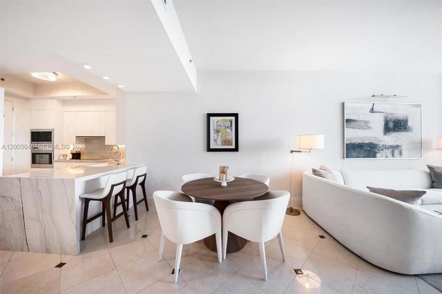 100 S Pointe Dr 702, Miami Beach, FL 33139