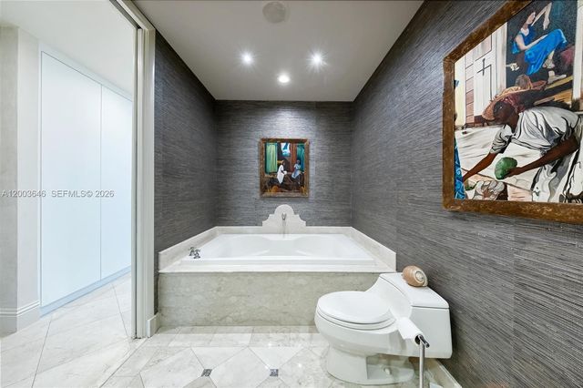 100 S Pointe Dr 702, Miami Beach, FL 33139