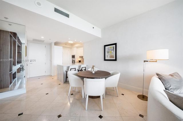 100 S Pointe Dr 702, Miami Beach, FL 33139