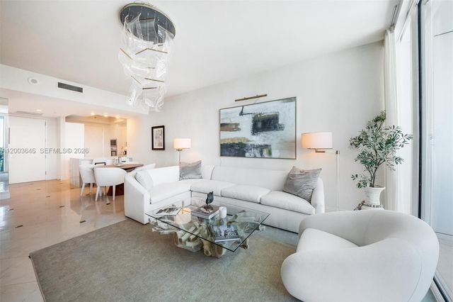 100 S Pointe Dr 702, Miami Beach, FL 33139