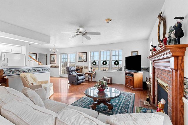 N1356 LAKESHORE ROAD, Kewaunee, WI 54216