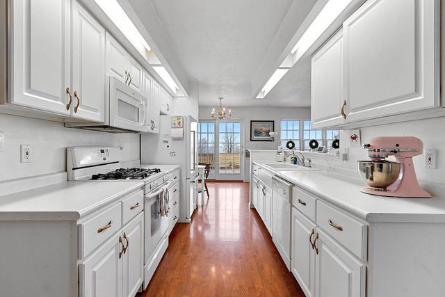 N1356 LAKESHORE ROAD, Kewaunee, WI 54216