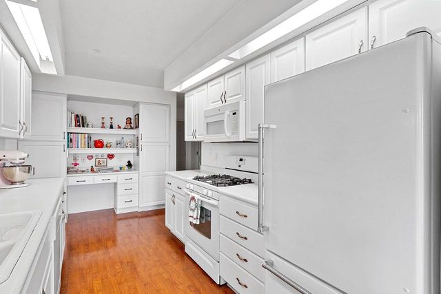 N1356 LAKESHORE ROAD, Kewaunee, WI 54216