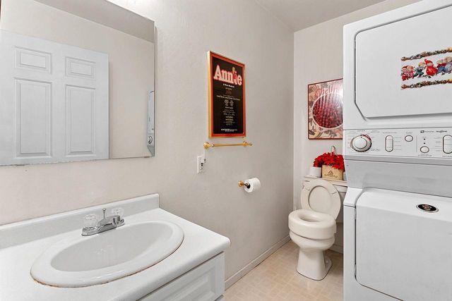 N1356 LAKESHORE ROAD, Kewaunee, WI 54216