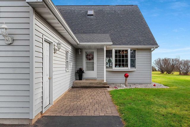 N1356 LAKESHORE ROAD, Kewaunee, WI 54216