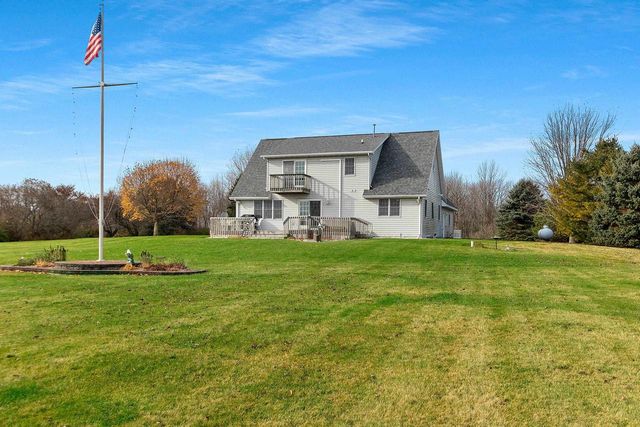 N1356 LAKESHORE ROAD, Kewaunee, WI 54216