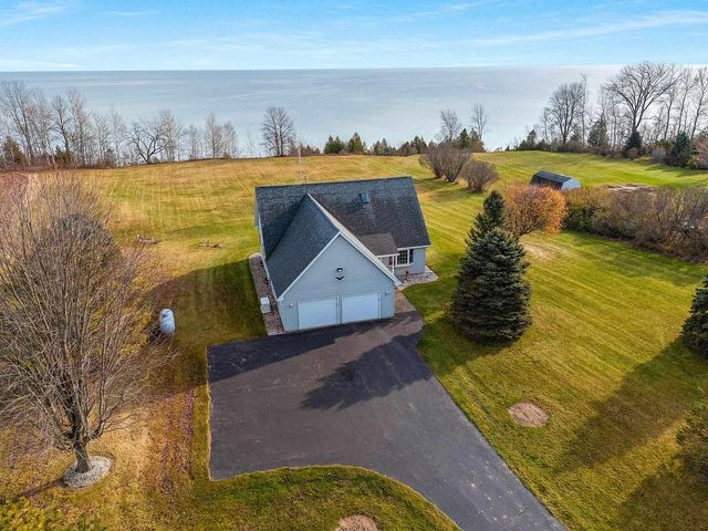 N1356 LAKESHORE ROAD, Kewaunee, WI 54216