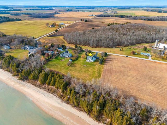 N1356 LAKESHORE ROAD, Kewaunee, WI 54216