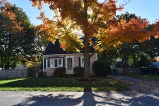 60 Sunnyside Road, Norwood, MA 02062