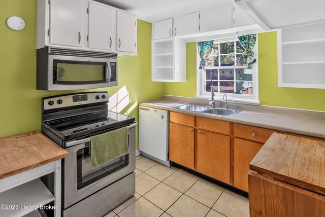 6407 S 2nd St, Louisville, KY 40214