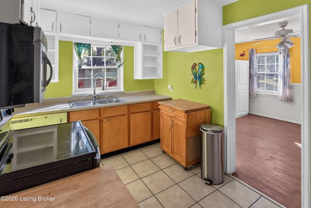 6407 S 2nd St, Louisville, KY 40214