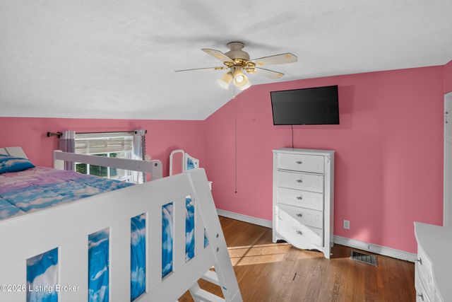 6407 S 2nd St, Louisville, KY 40214